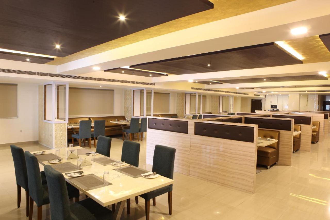 Nova Pride Hotel Hyderabad Exterior photo